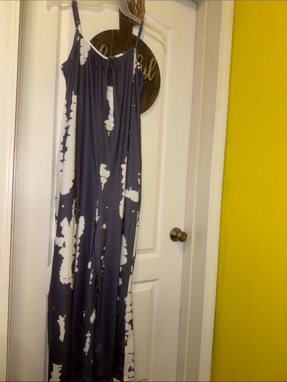 Spotted Tie-Dye Jumpsuit With Pockets - Gray and White - Picture 9 of 9
